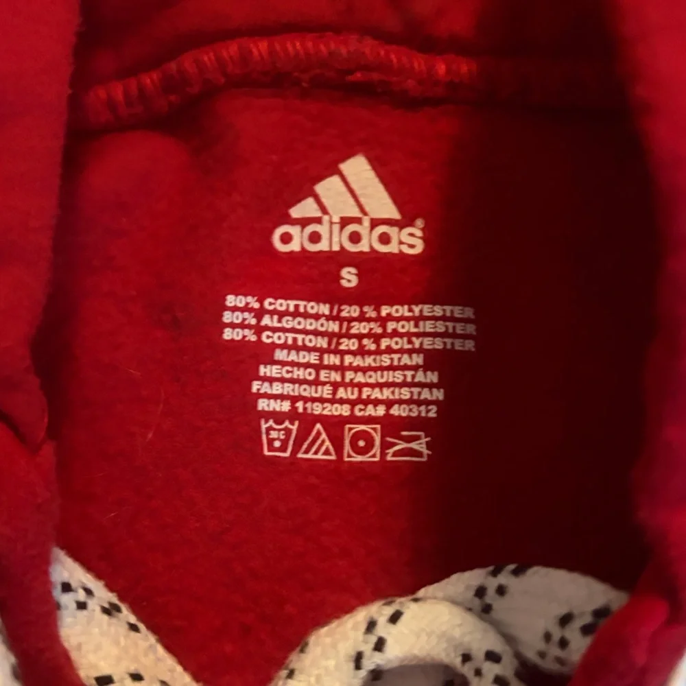 adidas bold red